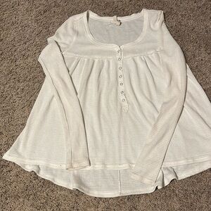 We the free cream colored thermal long sleeve Xs